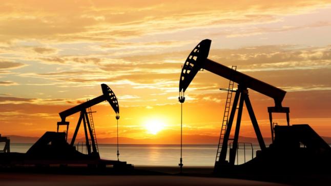 هبوط أسعار النفط بشكل طفيف.. وشكوك على تأثير الاتفاق النووي على الأسعار